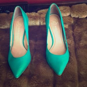 River Island Emerald Green stiletto pumps